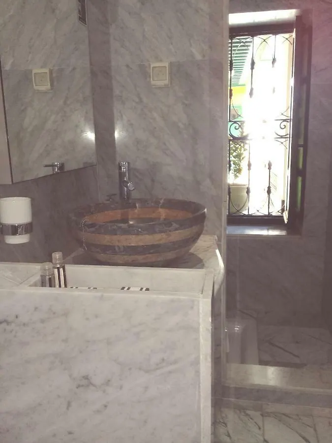 Dar Traki Medina De Tunis Bed and Breakfast